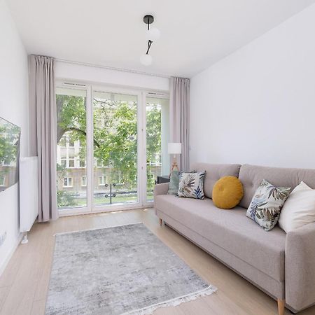 Krowoderska Apartment With Balcony Near City Center By Rent Like Home Krakow Bagian luar foto