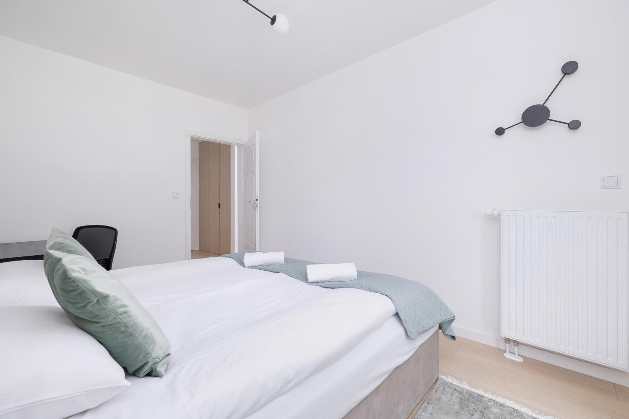 Krowoderska Apartment With Balcony Near City Center By Rent Like Home Krakow Bagian luar foto