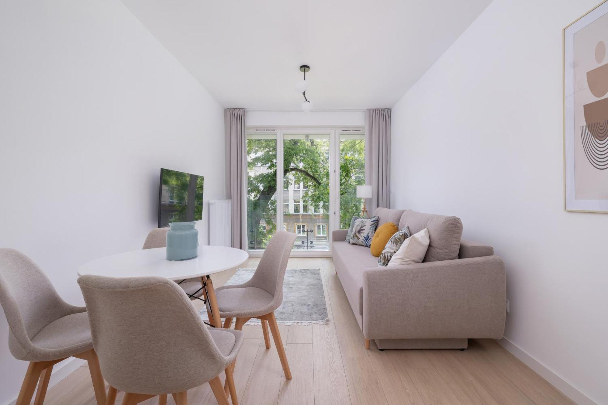 Krowoderska Apartment With Balcony Near City Center By Rent Like Home Krakow Bagian luar foto