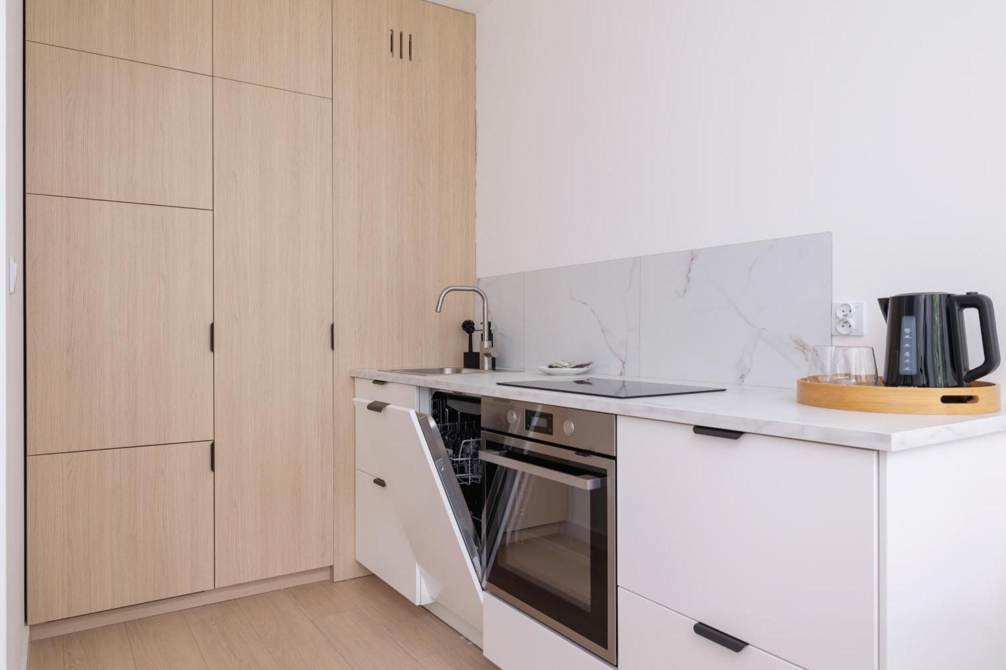 Krowoderska Apartment With Balcony Near City Center By Rent Like Home Krakow Bagian luar foto