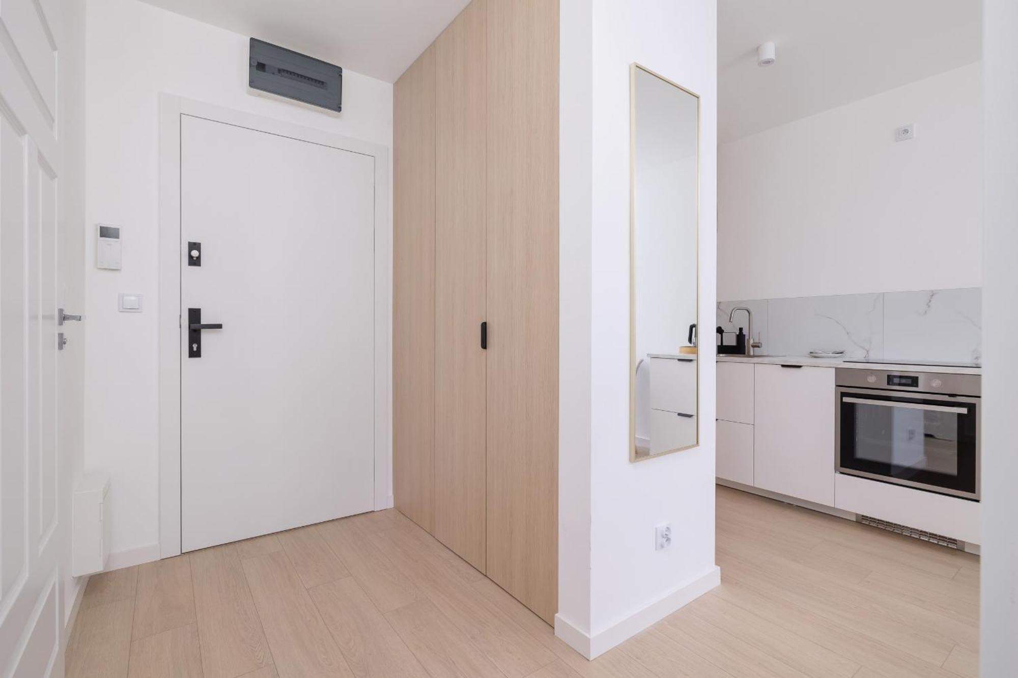Krowoderska Apartment With Balcony Near City Center By Rent Like Home Krakow Bagian luar foto